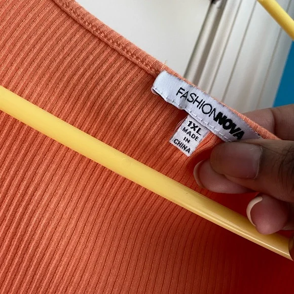 Fashion Nova Very Deep Connections Crop Top 🧡 - Picture 4 of 4